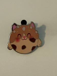 Mochi Munchling Pin