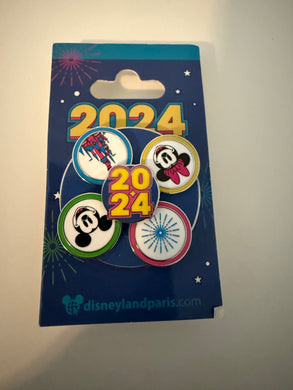 Disneyland Paris 2024 Spinner Pin New on Card
