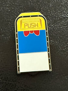 Donald Duck Trash Can Pin