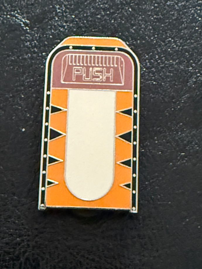 Tigger Trash Can Pin