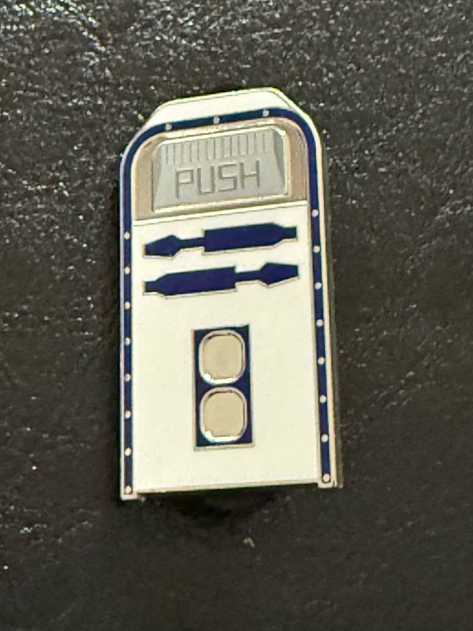 R2D2 Trash Can Pin