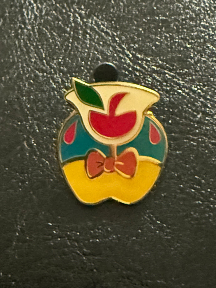 Snow White Loungefly Pin