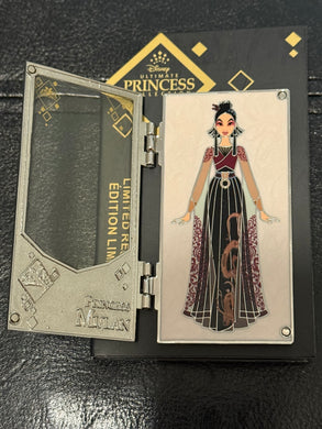 Mulan Designer Princess Limited Release Pin New on Card