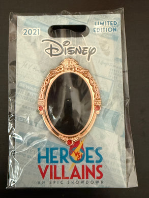 Heros vs Villains Evil Queen Magic Mirror Limited Edition Pin New on Card
