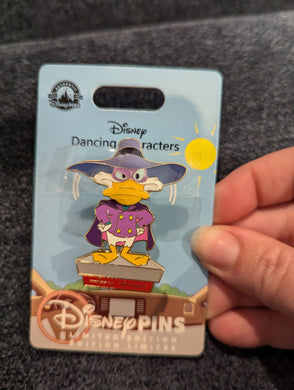 Darkwing Duck Dancing Characters Limited Edition Pin New on Card