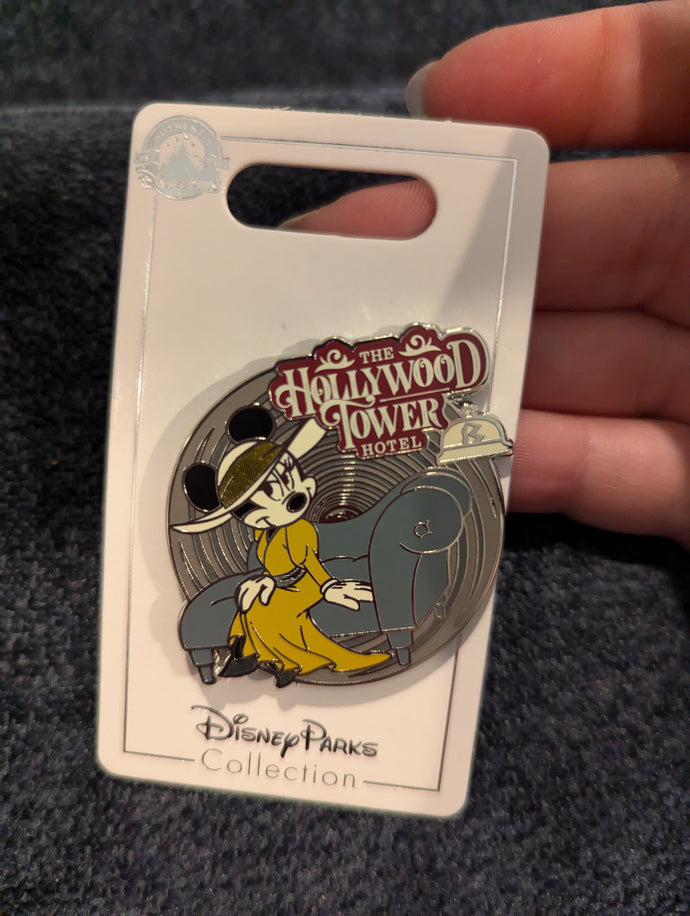 Minnie Mouse Hollywood Tower Hotel Pin New on Card