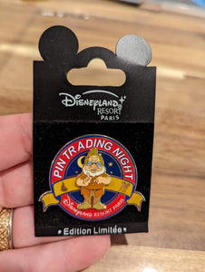 Disneyland Paris Pin Trading Night Doc Pin New on Card