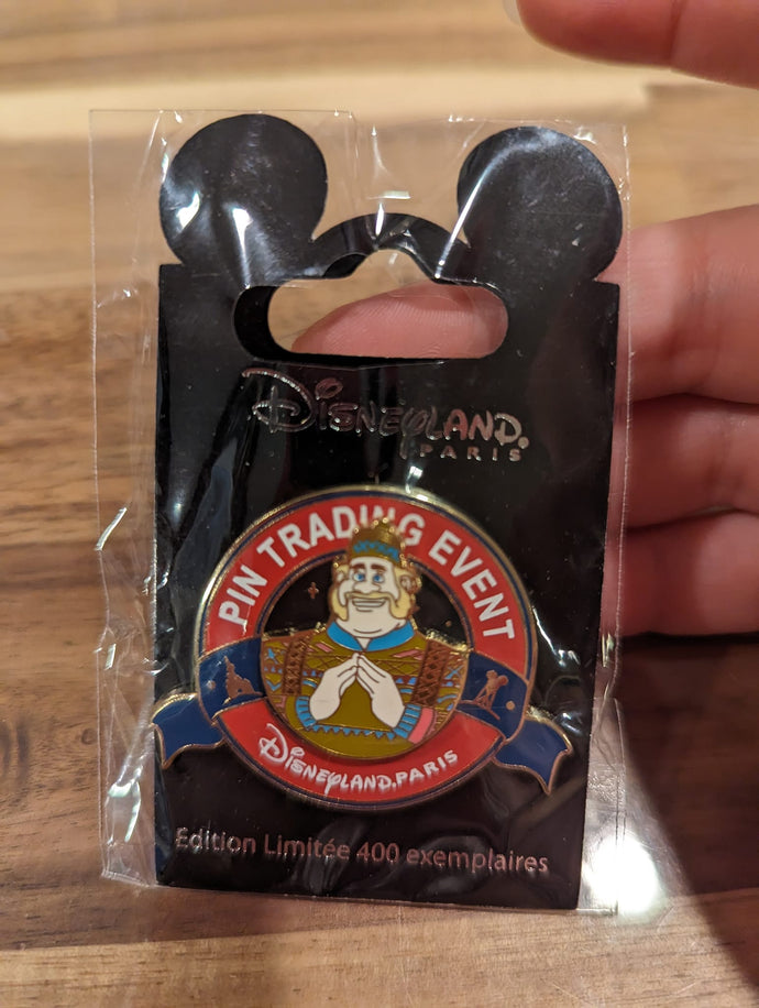 Disneyland Paris Pin Trading Night Frozen Pin New on Card
