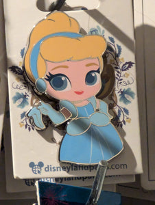 Cinderella Disneyland Paris Pin New on Card