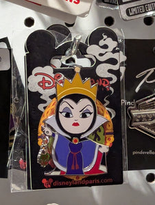 Evil Queen Disneyland Paris Pin New on Card