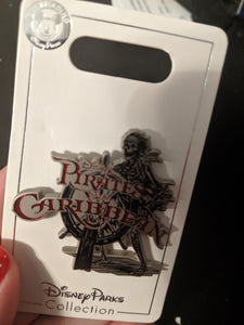 Pirates of the Caribbean Pirate Skeleton Pin New on Card