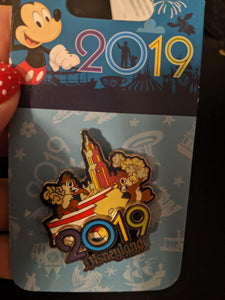Disneyland 2019 Chip and Dale Pin New on Card