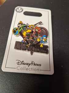Kingdom Hearts pin new on card